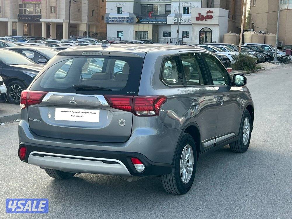 مستوبيشي اوتلاندر - موديل 20225