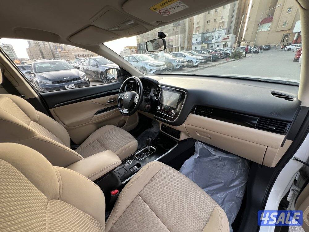 مستوبيشي اوتلاندر - موديل 20226