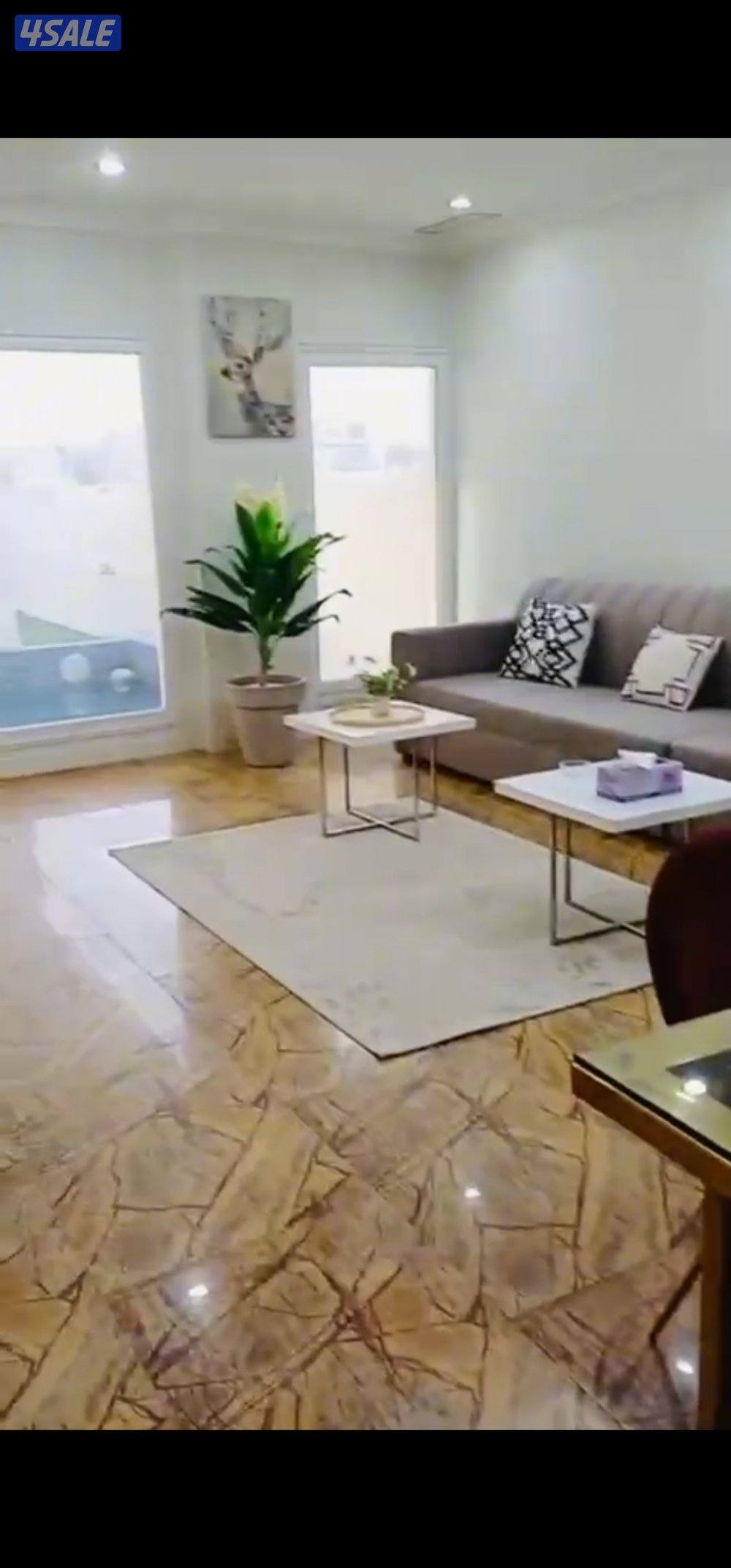 شاليه للايجار _ شباب _ بجانب المول _ يومي8