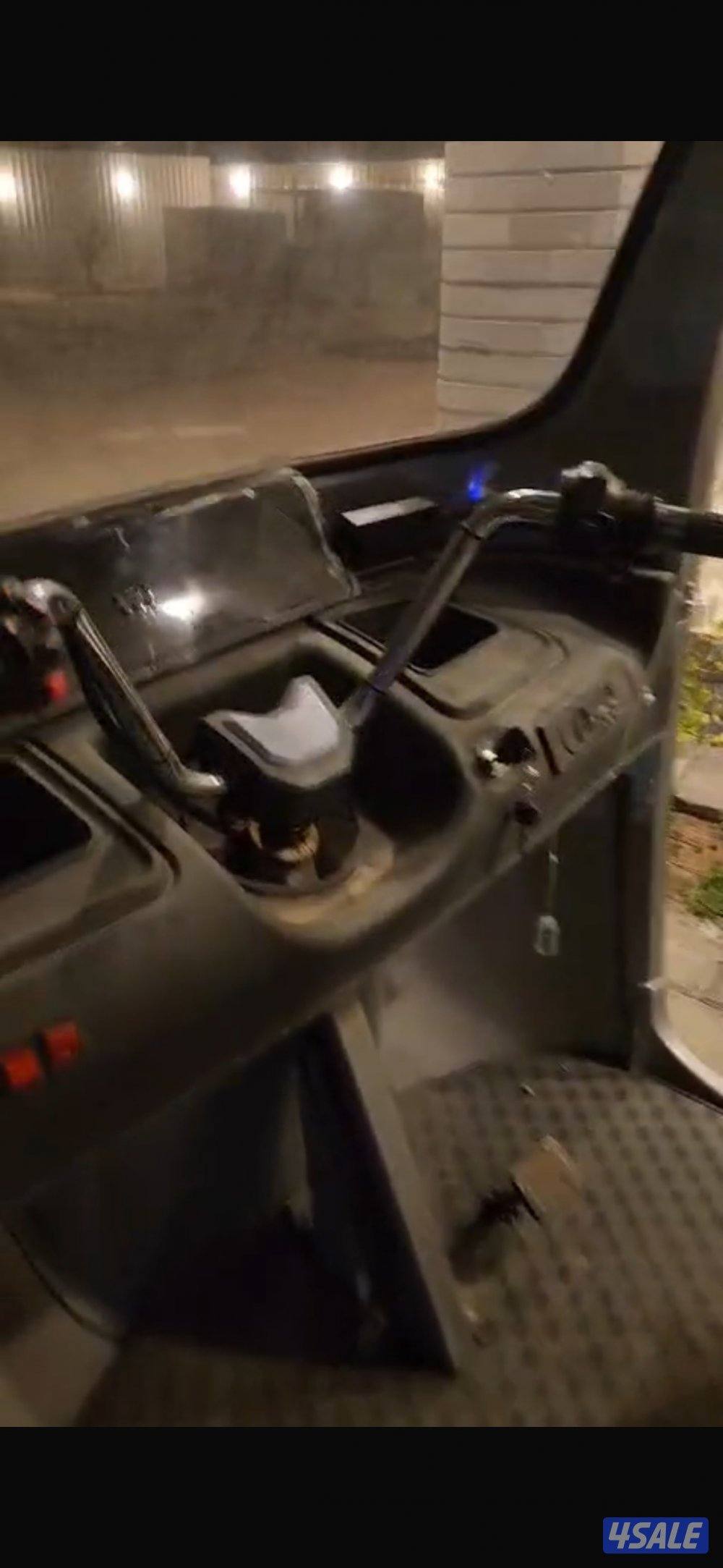 للبيع تكتوك شحن نظيف جدا جدا شرط كل شي فيه شغال اول مالك2