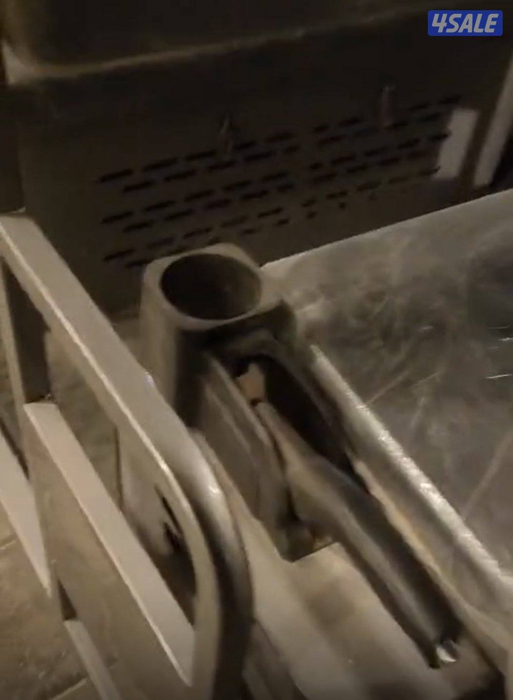 للبيع تكتوك شحن نظيف جدا جدا شرط كل شي فيه شغال اول مالك6