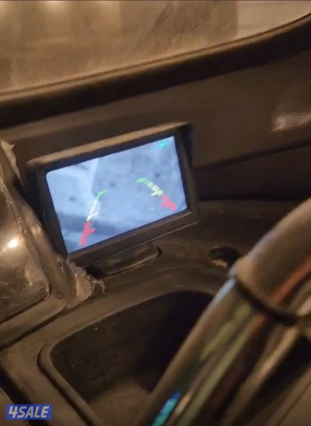 للبيع تكتوك شحن نظيف جدا جدا شرط كل شي فيه شغال اول مالك9