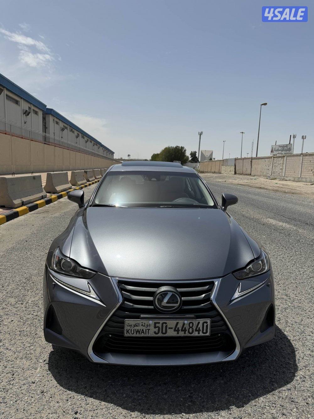 للبيع لكزس is3001