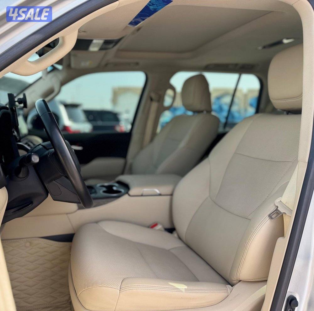 لاندكروزر 2022 VX بحالة الوكاله5