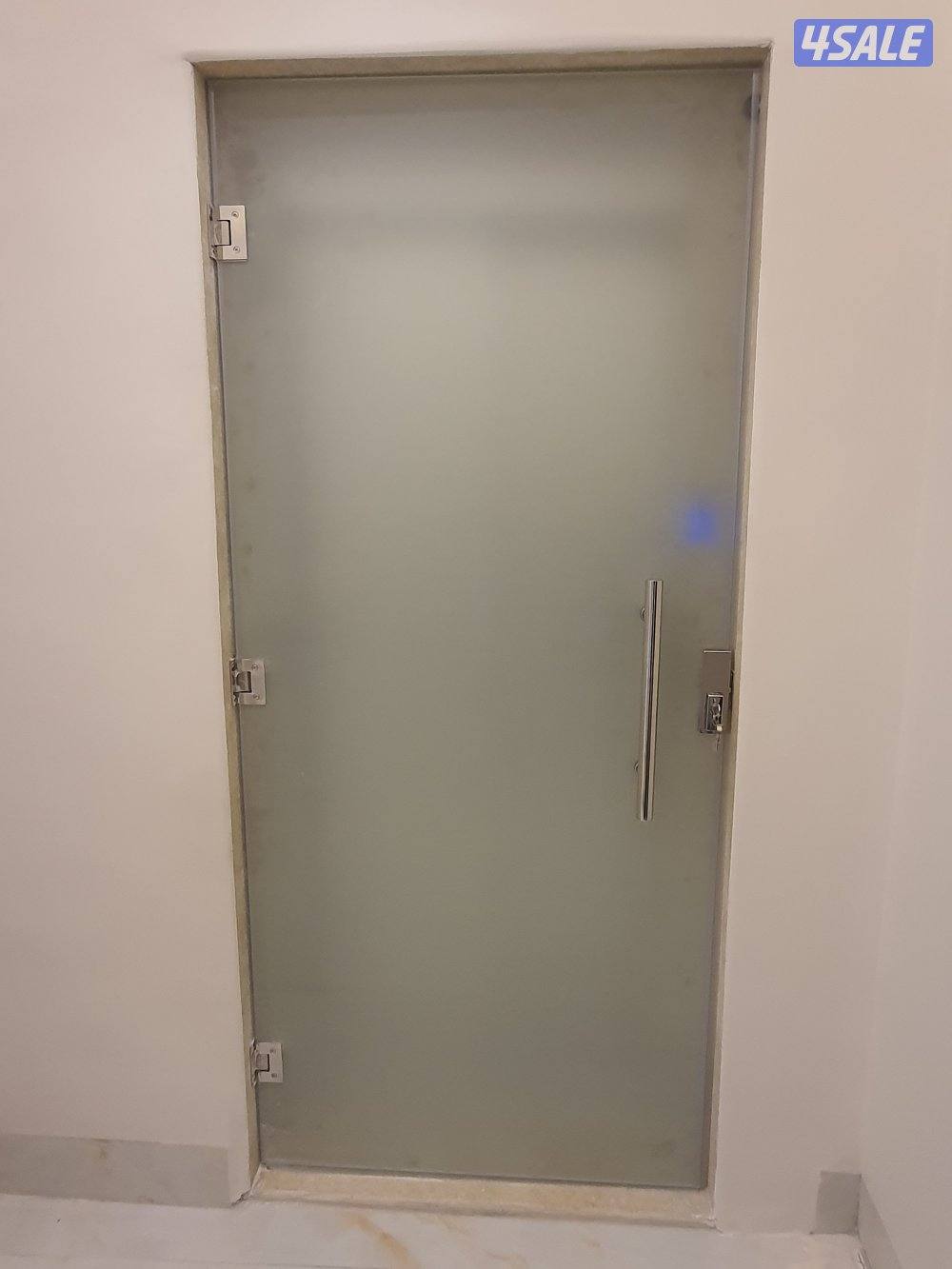 تركيب جميع انواع الزجاج والمرايه0