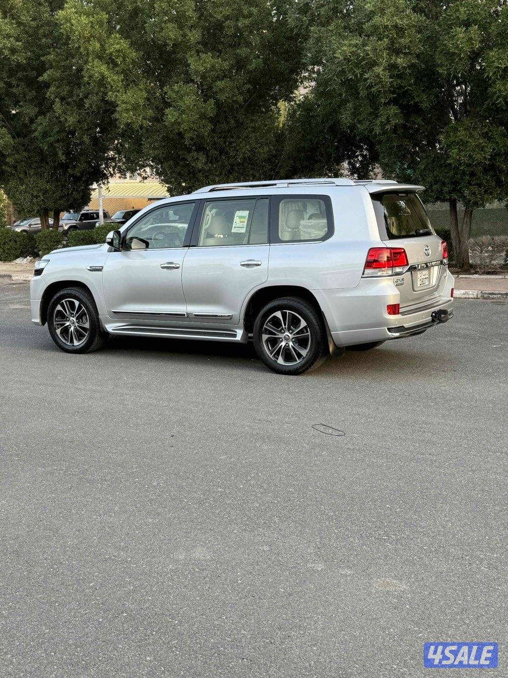 لاند كروزر V8 جراند تورنق موديل 20202