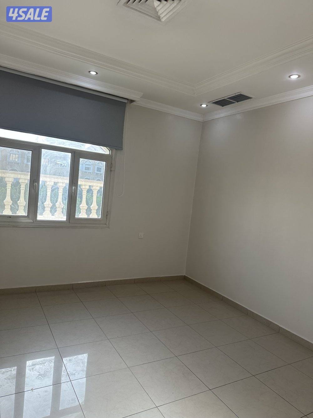 للإيجار شقة أشبيلية من المالك معاريس او طفل2