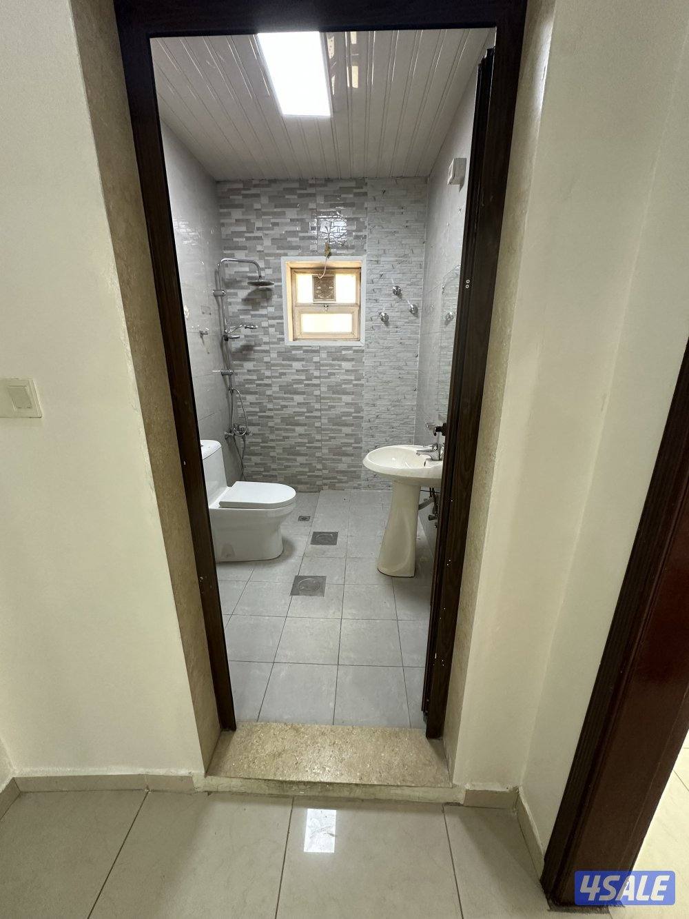 للإيجار شقة أشبيلية من المالك معاريس او طفل5