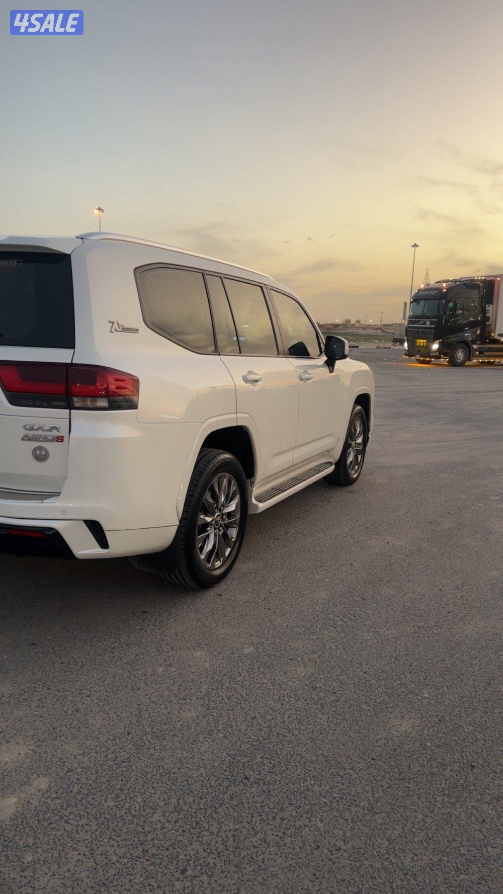 لاندكروز ايرو اس تيربو2