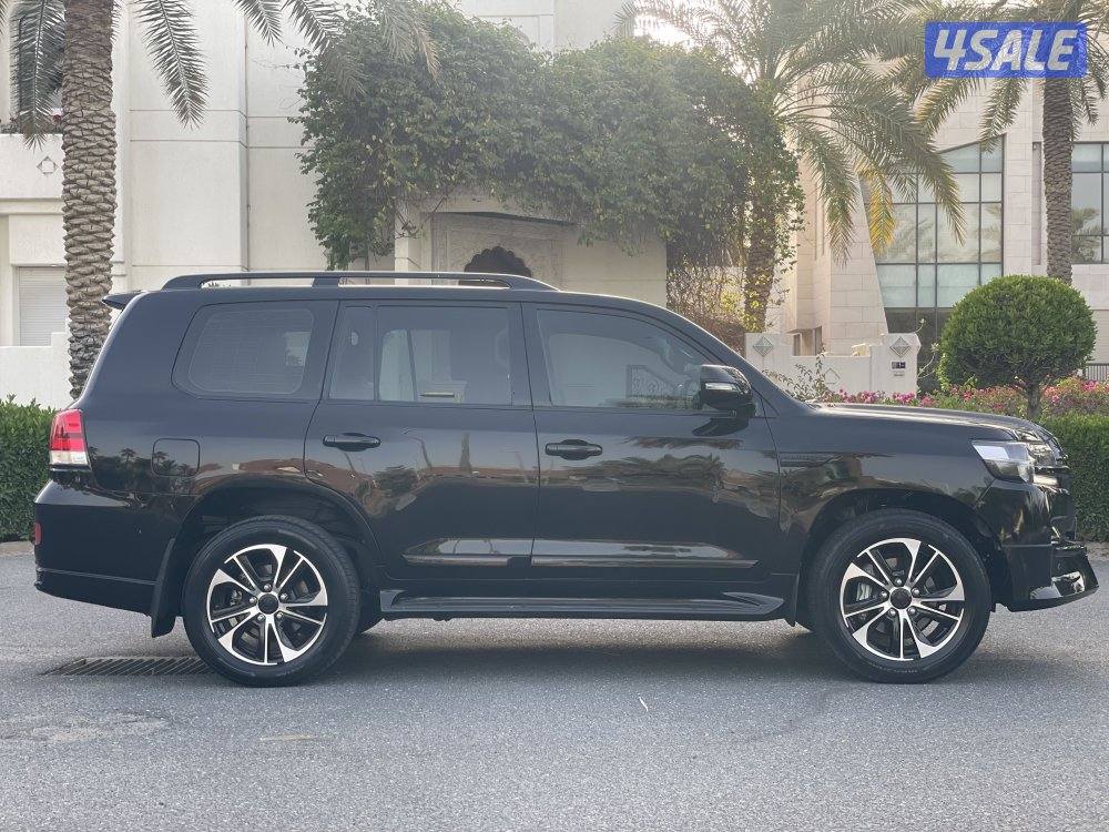 قراند تورينق لاندكروزر موديل 20213