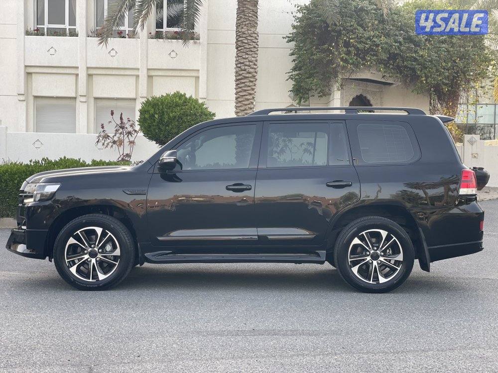 قراند تورينق لاندكروزر موديل 20215