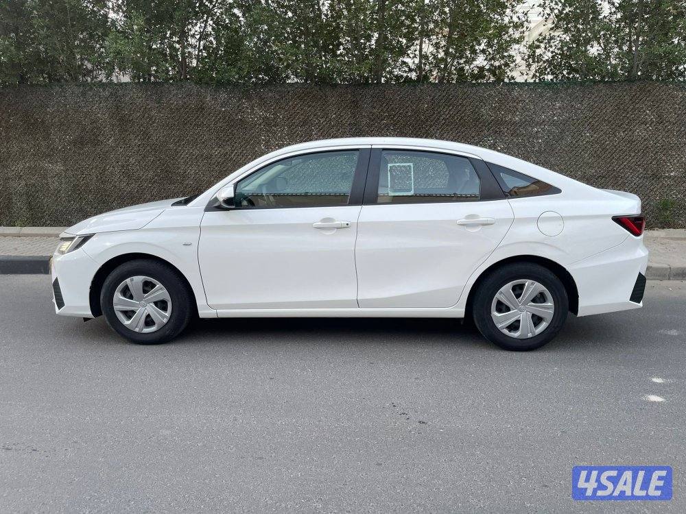 للبيع تويوتا يارس1