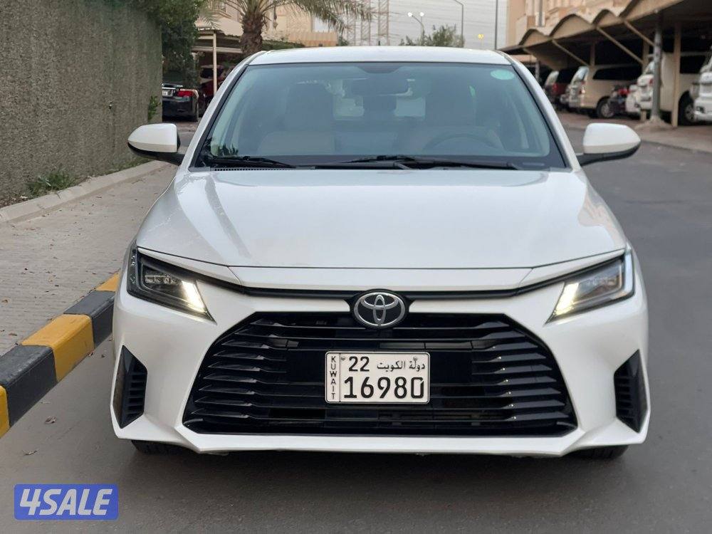 للبيع تويوتا يارس3