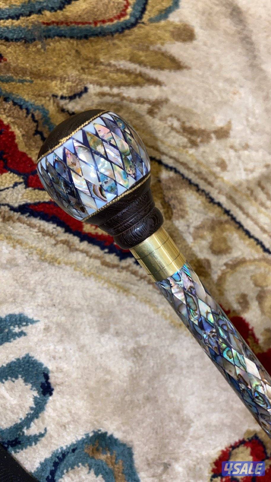 عصاية تراثية مطعّمة بالصدف والنحاس – قطعة فنية يدوية فخمة0