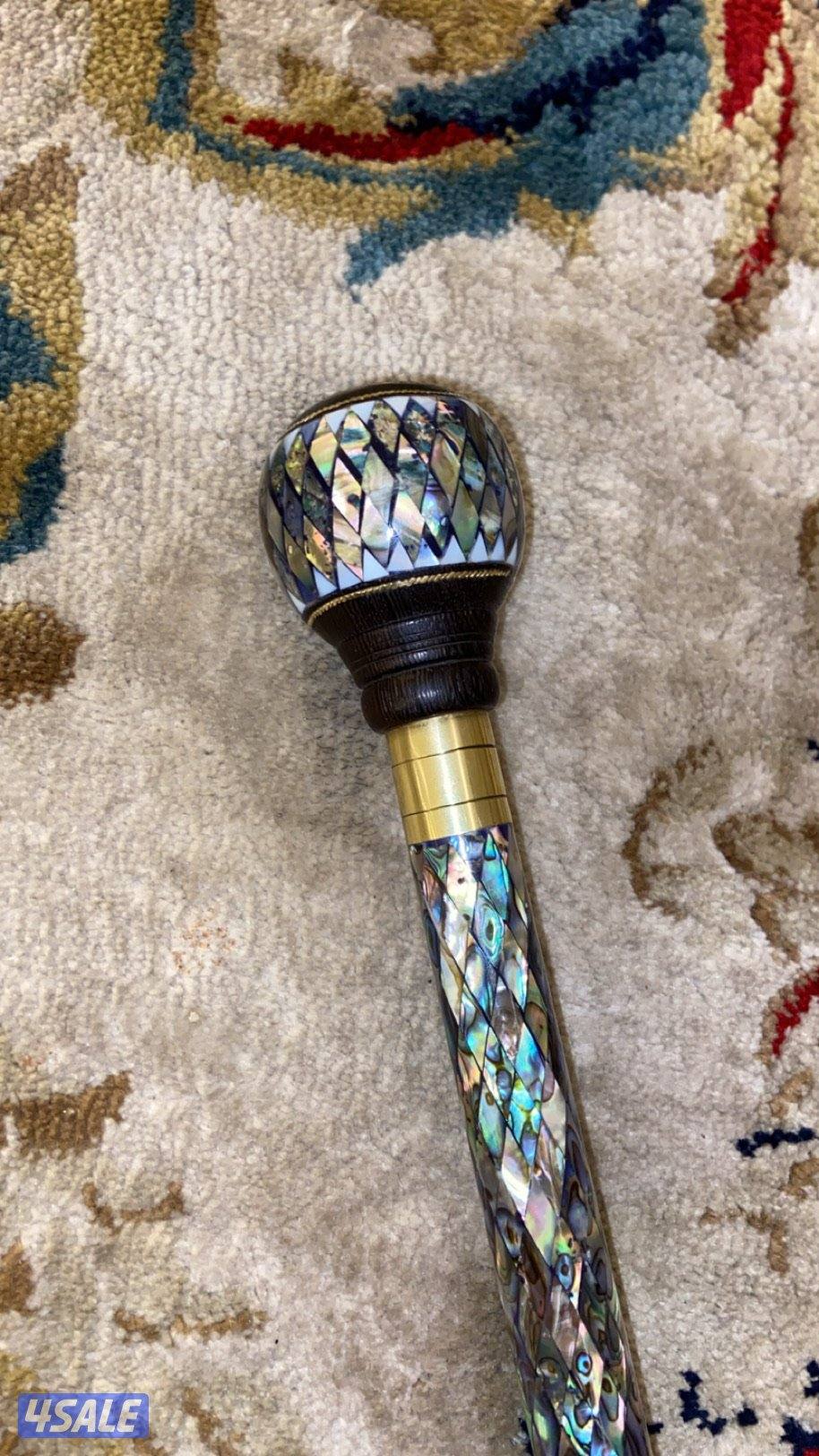 عصاية تراثية مطعّمة بالصدف والنحاس – قطعة فنية يدوية فخمة11