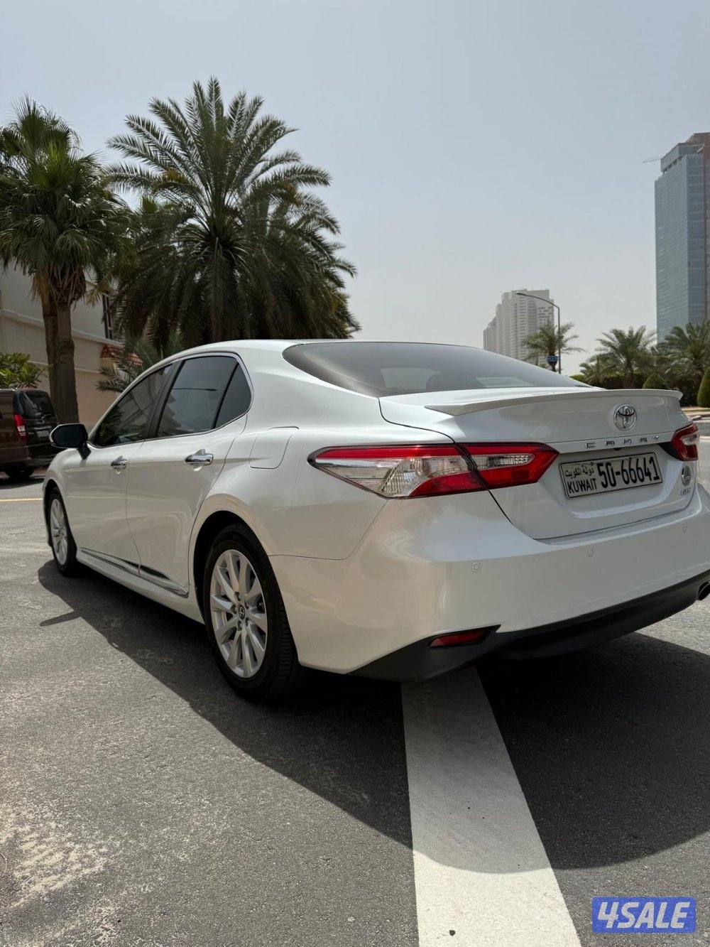 للبيع كامري GLE Full option 20199