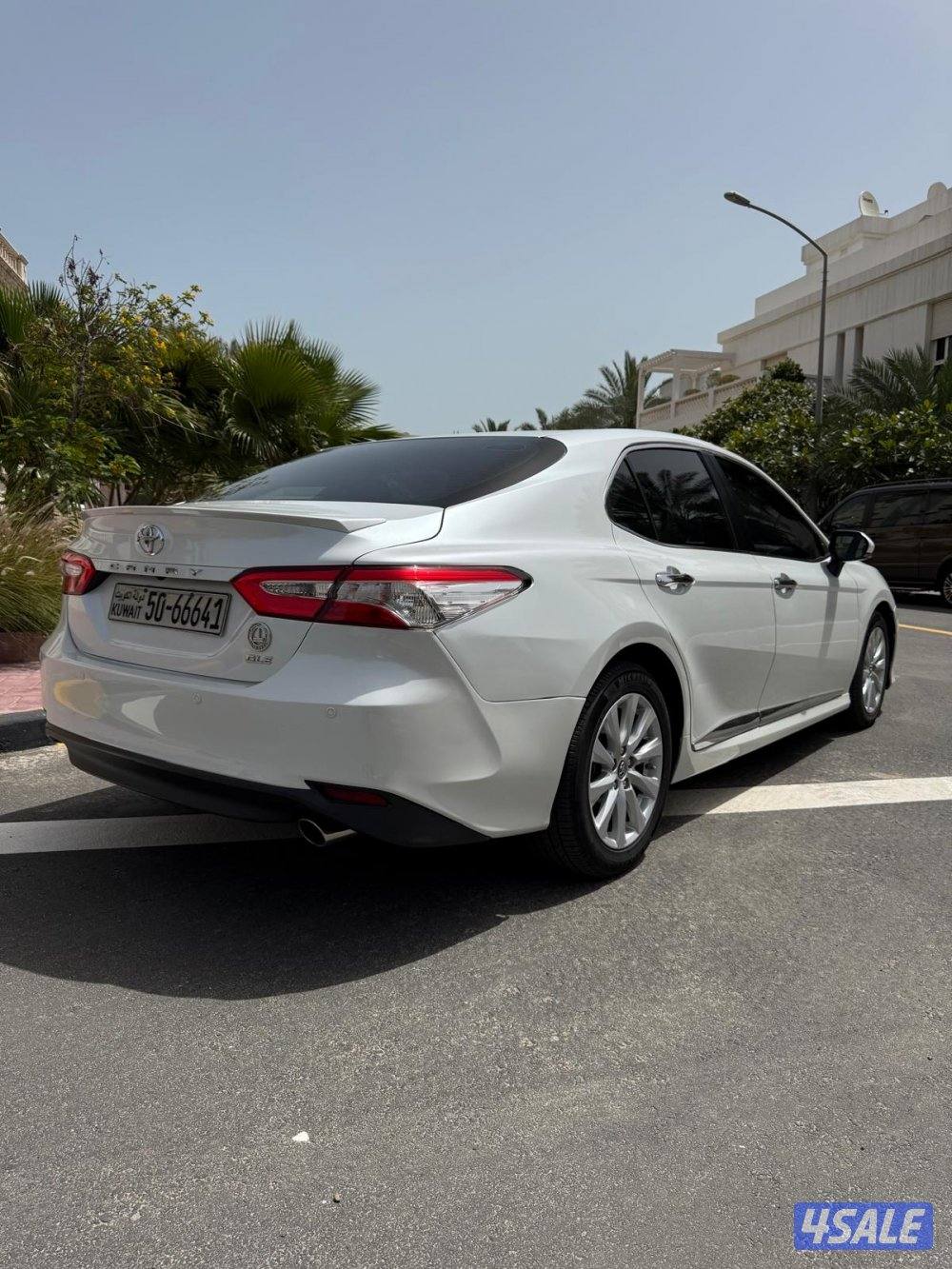 للبيع كامري GLE Full option 20197