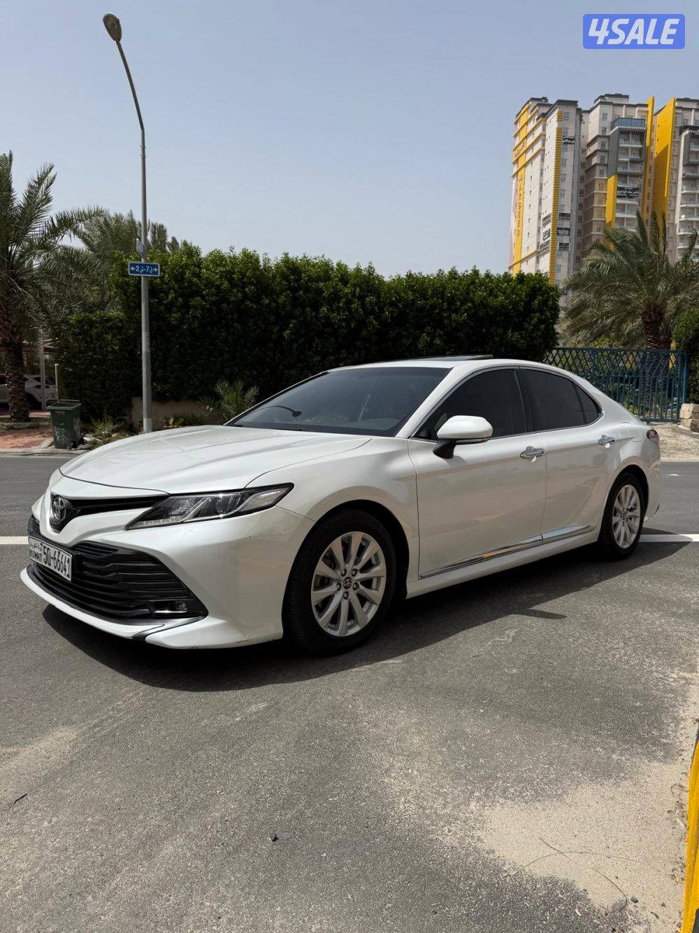 للبيع كامري GLE Full option 20198