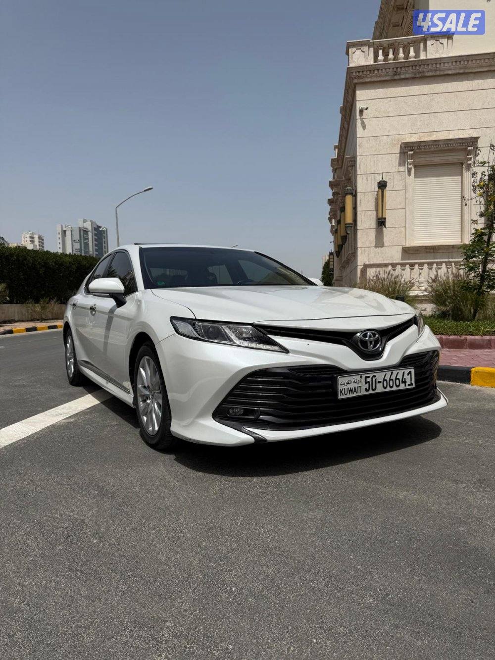 للبيع كامري GLE Full option 201910