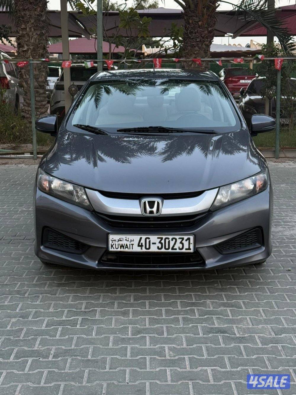 هوندا سيتي موديل 2016 ماشي ١٣٠ الف0