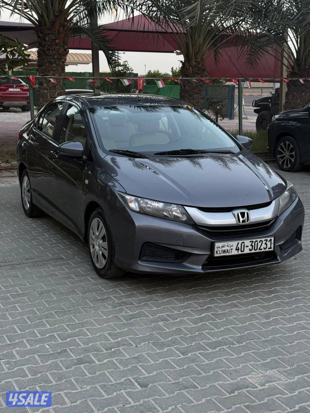 هوندا سيتي موديل 2016 ماشي ١٣٠ الف1