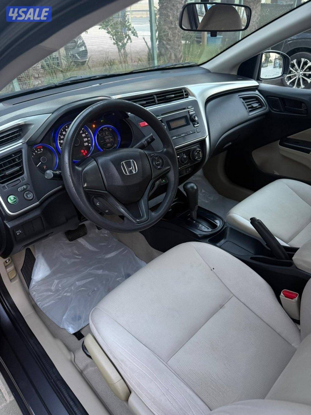 هوندا سيتي موديل 2016 ماشي ١٣٠ الف3