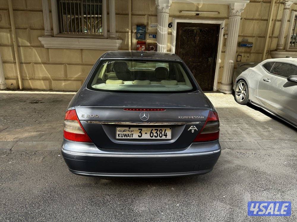 Mercedes e200 نظيف2