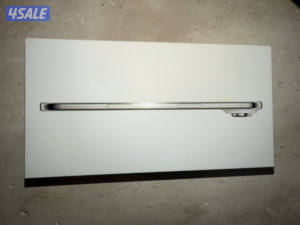 ايفون 17 اير بحاله ممتازه1