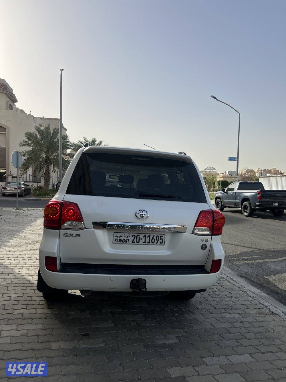 لاندكروزر 20125