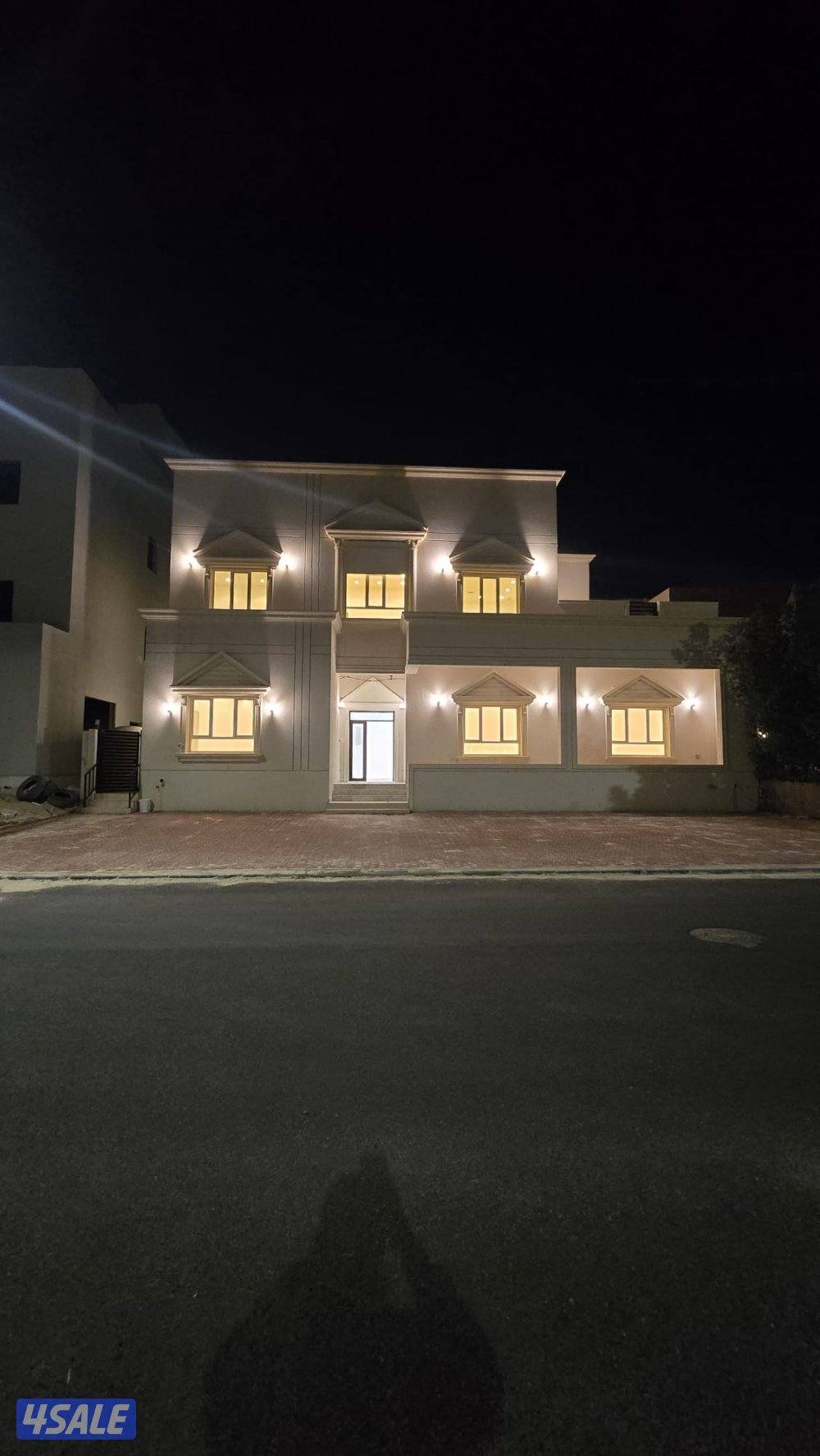 للايجار شقه بفهد الاحمد غرفة  ومطبخ وحمام تكييف وحدات راكبه0