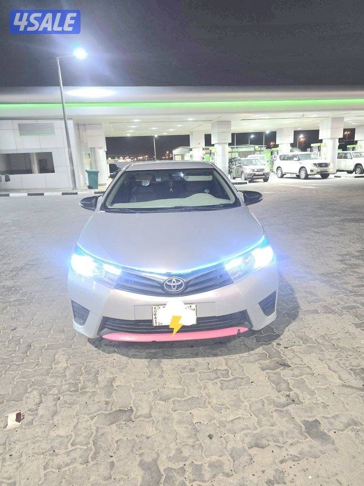 تويوتا كورولا موديل 2016 فئة XLI شرط الفحص قير وماكينة وشاصي8