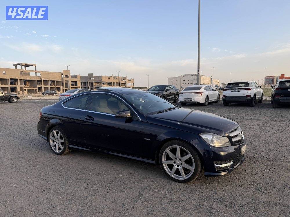 مرسيدس 2012 بحالة المصنع كالجديد7