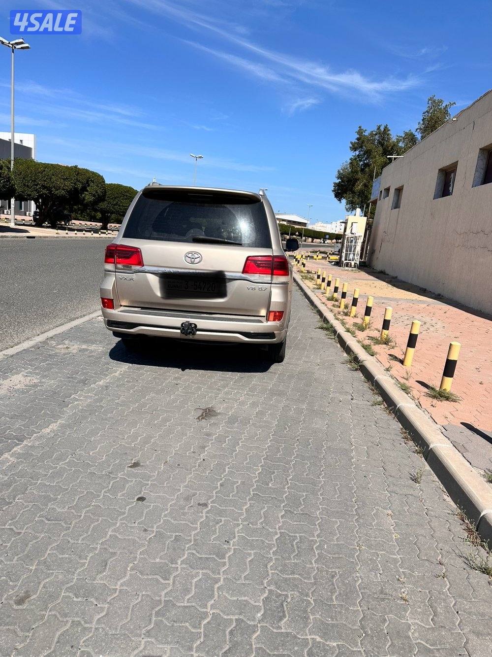 اغراض لاندكروزر من 2016-20212