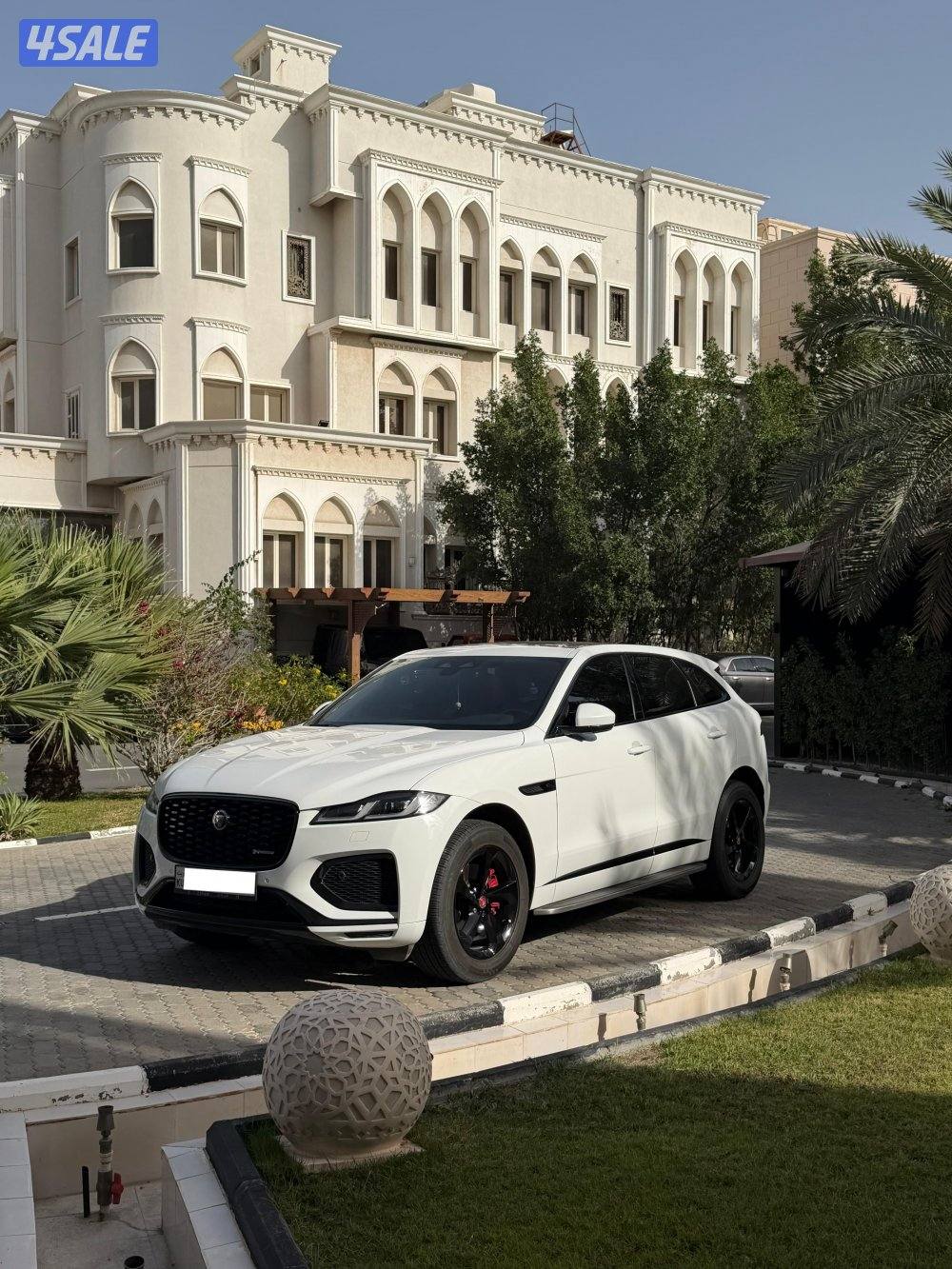 2022 F-Pace0