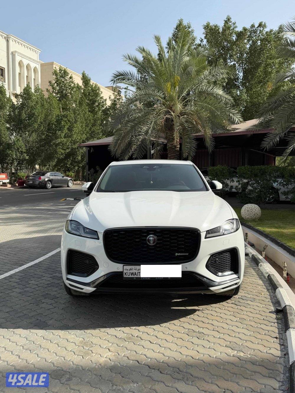 2022 F-Pace1