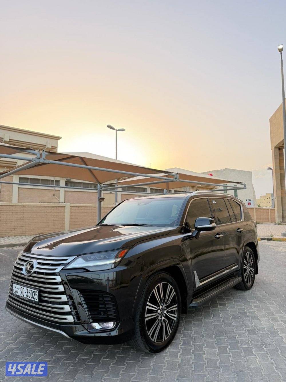 للبيع جيب لكزس درجه أولي LX 6000