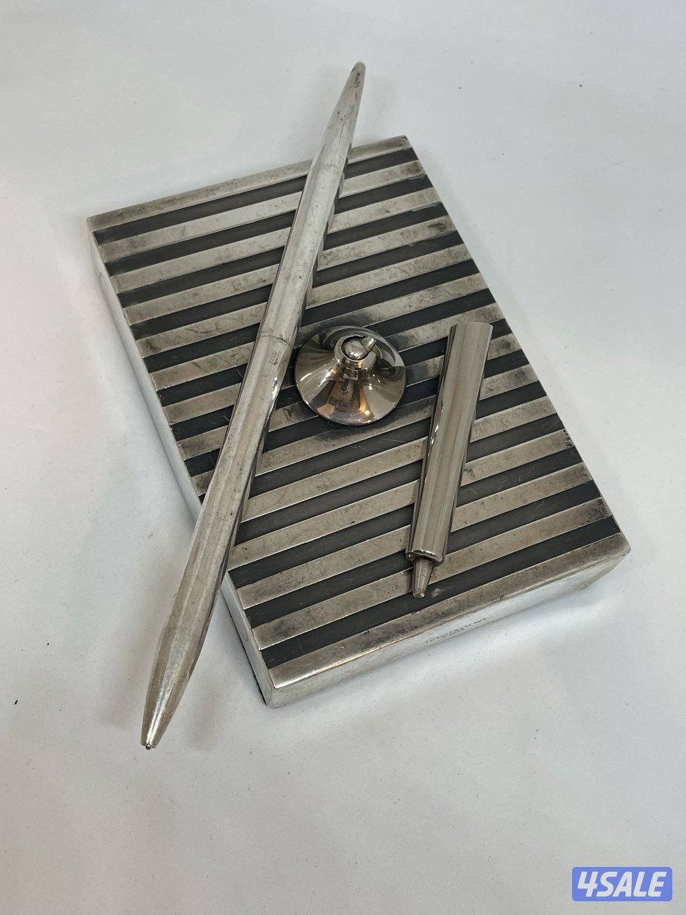 قطع مكتبية ماركة تيفاني أند كو فضة3