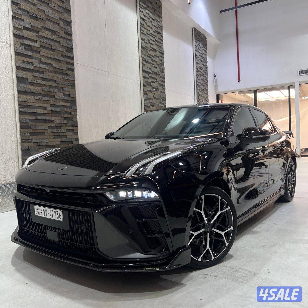 LInk&Co 03+ DOWNFORCE8