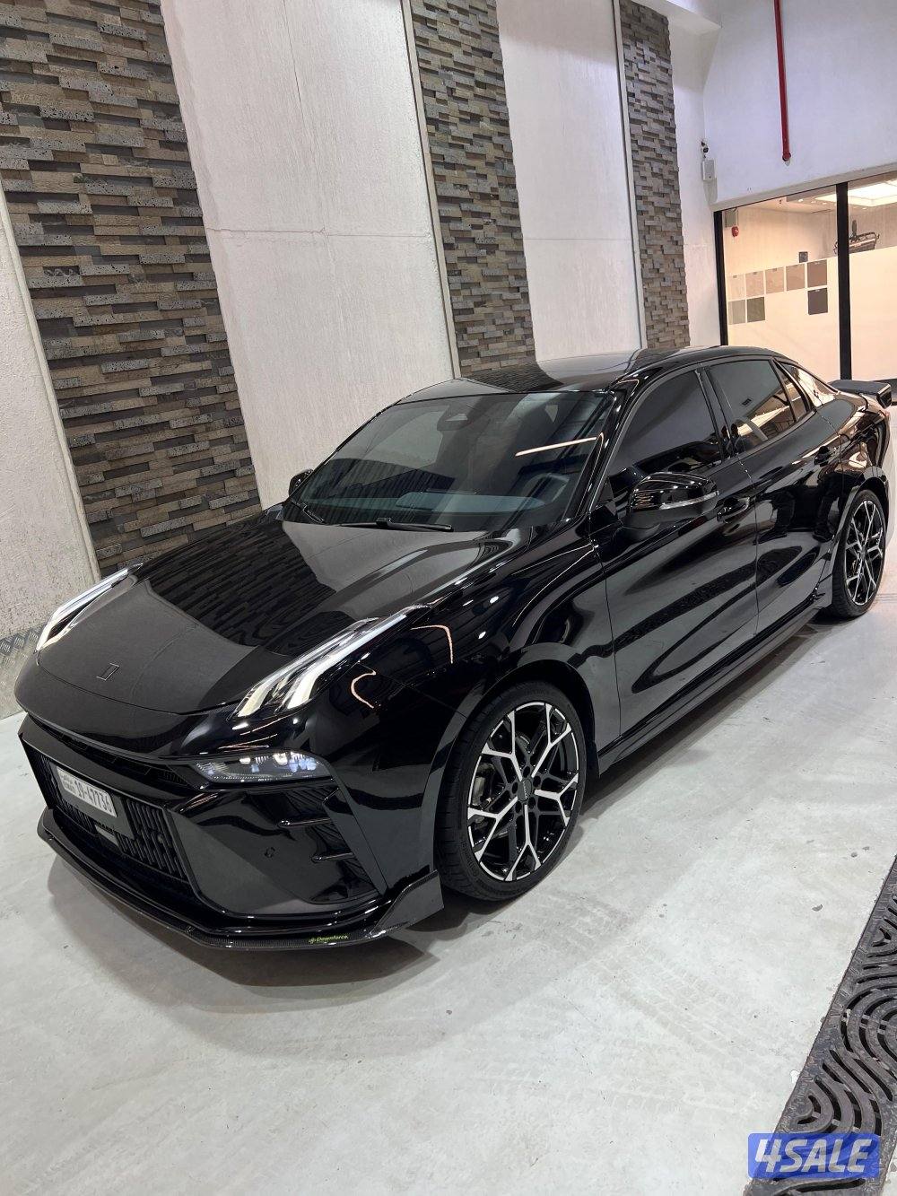 LInk&Co 03+ DOWNFORCE11