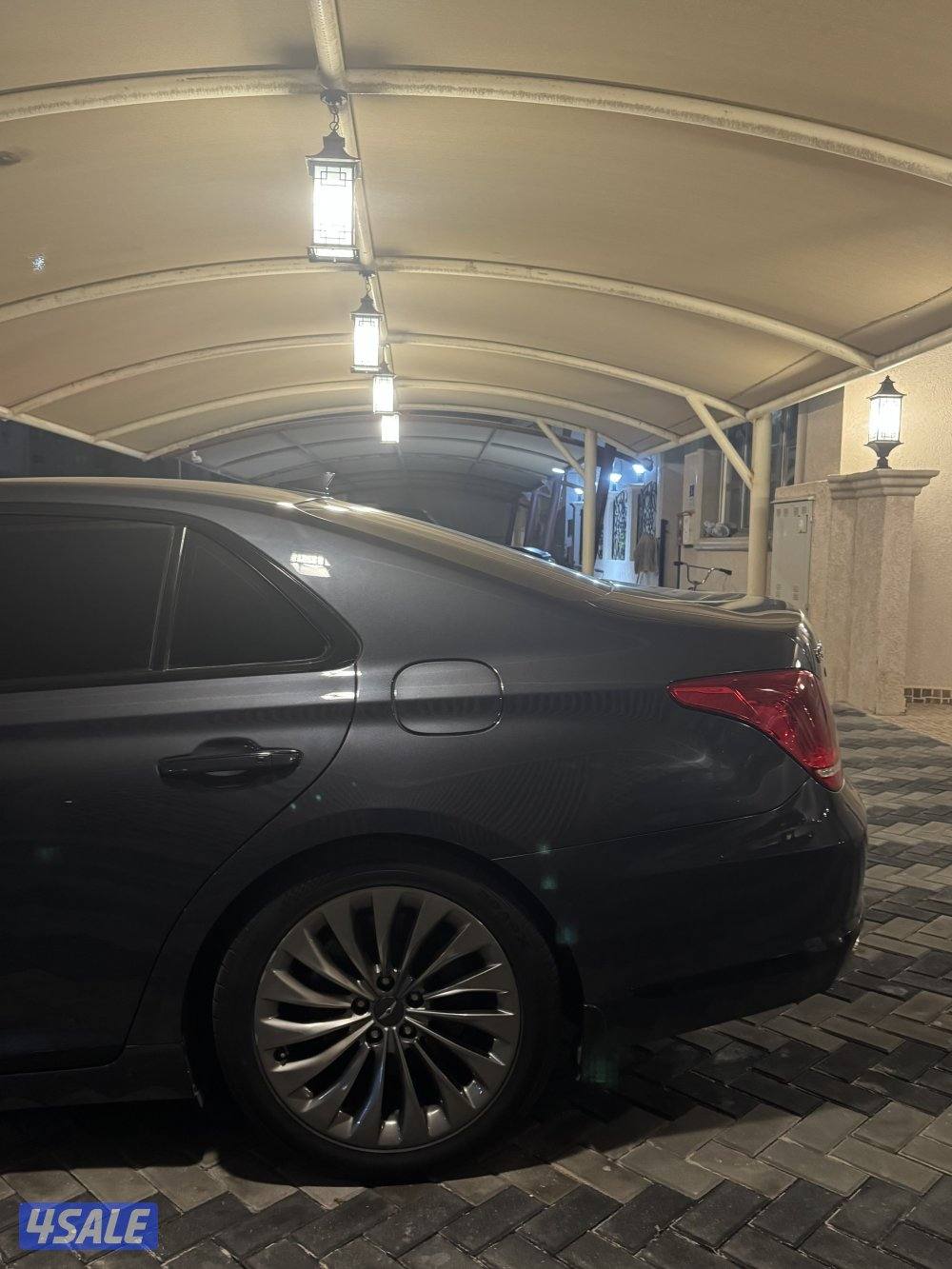 للبيع جنسس g90 سيرفس وكاله شرط الفحص قير مكينه شاصي,ممشى790008