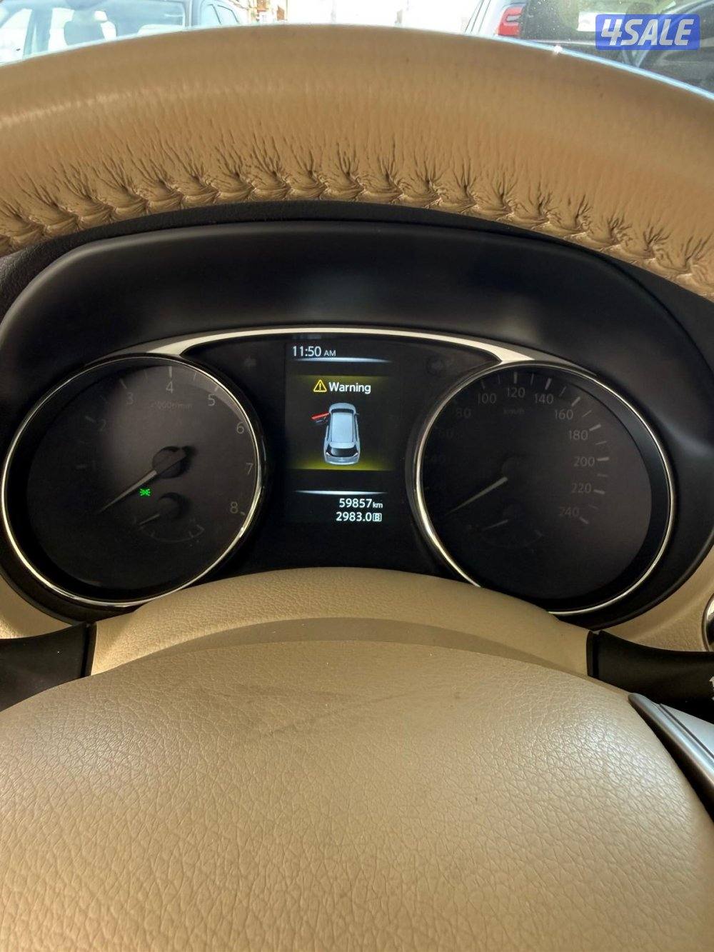 للبيع نيسان اكس تريل موديل 2017 ممشى قليل3