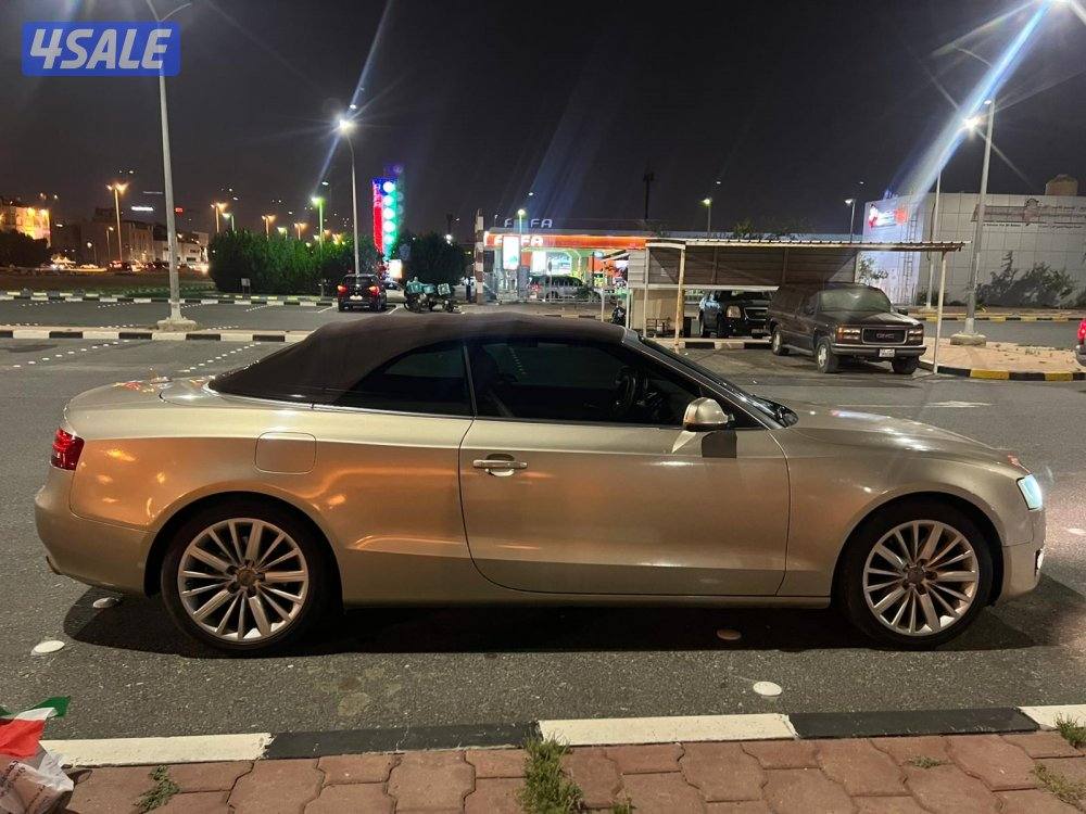 للبيع أودي كشف فل أوبشن اللون الخارجي ذهبي و الداخلي بيج شرط الفحص3