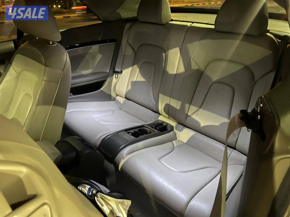 للبيع أودي كشف فل أوبشن اللون الخارجي ذهبي و الداخلي بيج شرط الفحص4