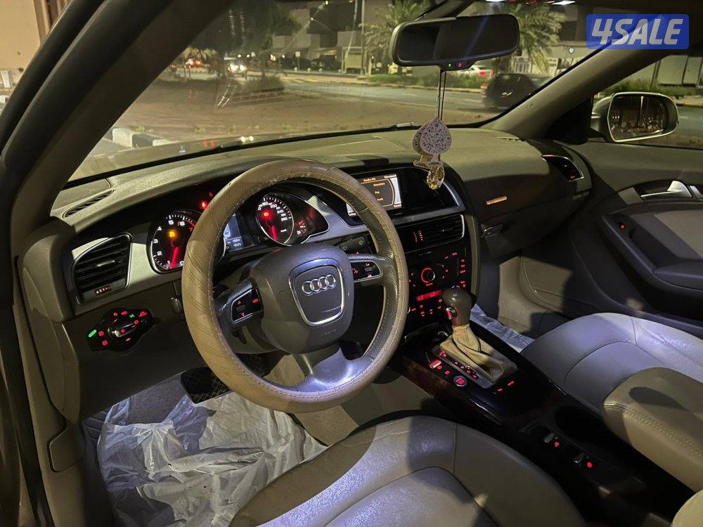 للبيع أودي كشف فل أوبشن اللون الخارجي ذهبي و الداخلي بيج شرط الفحص5