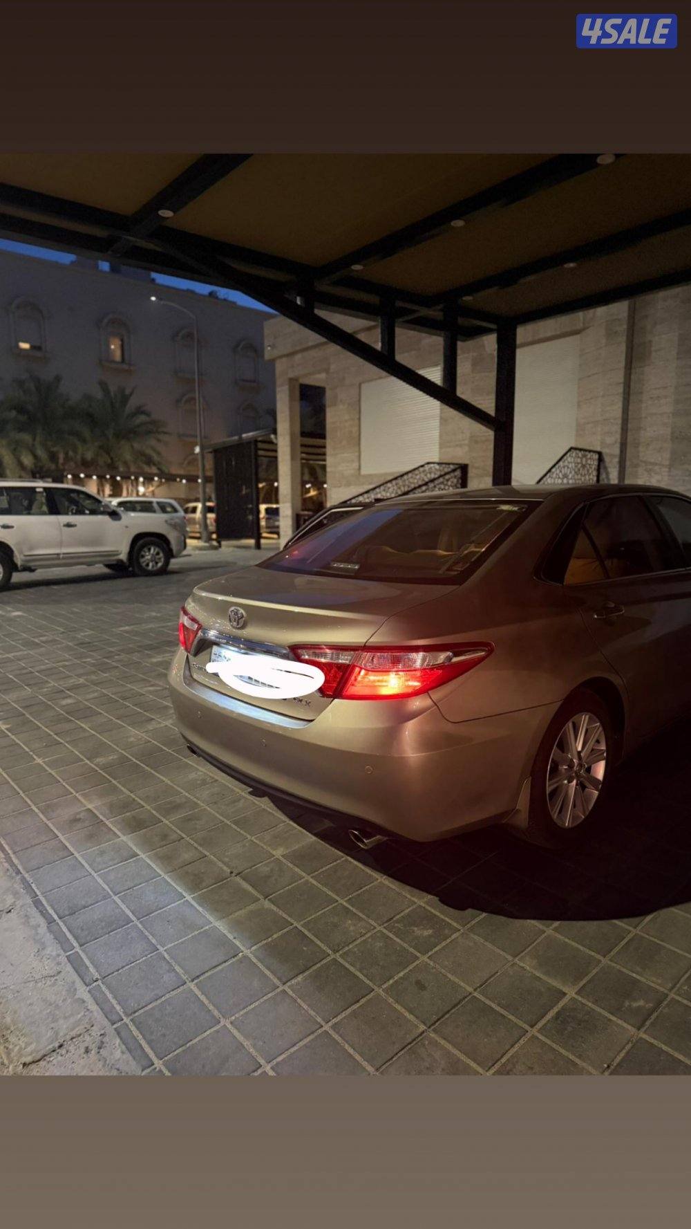 للبيع تويوتا GLX 2016 ماشيه 65 الف7