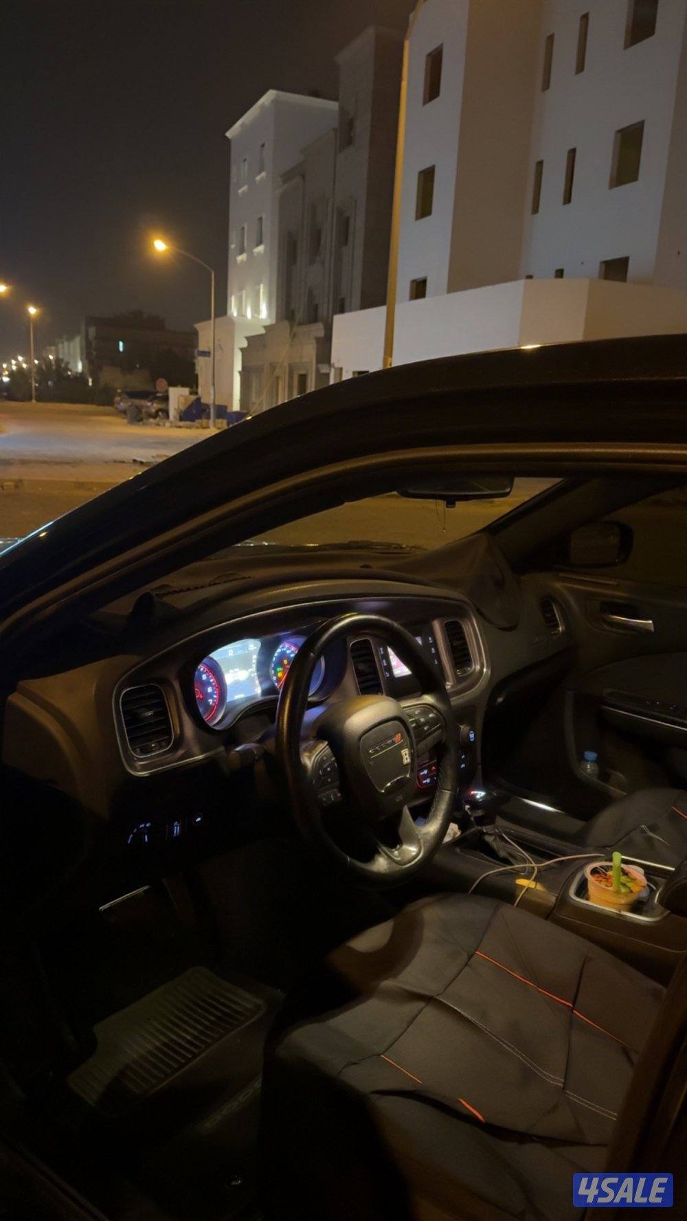 للبيع تشارجر4