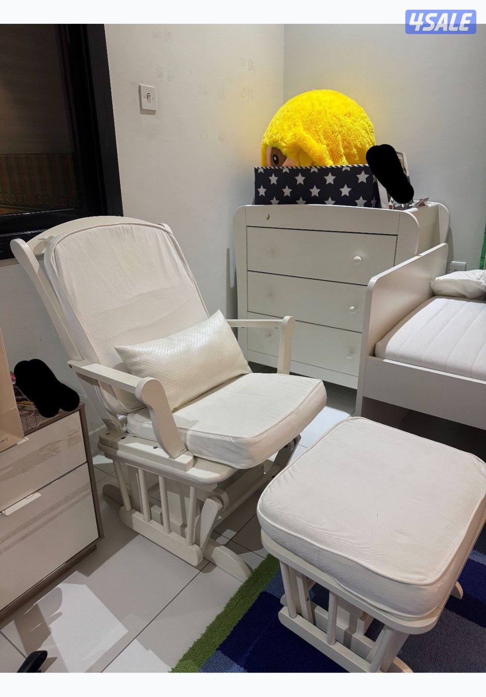 Baby Glider Chair with Ottoman – used good Condition0