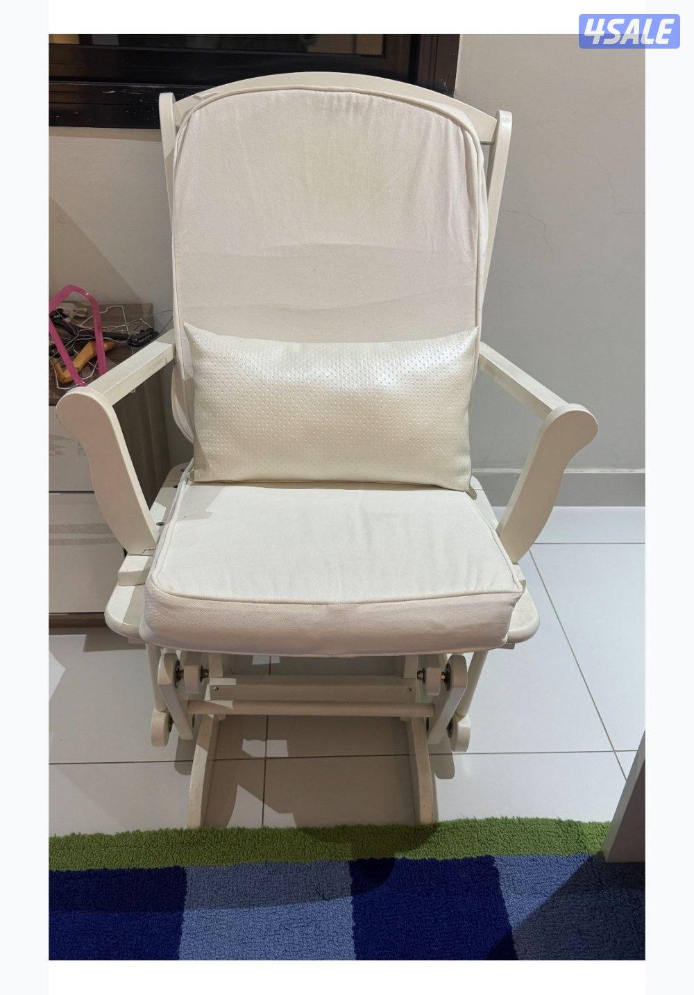 Baby Glider Chair with Ottoman – used good Condition1