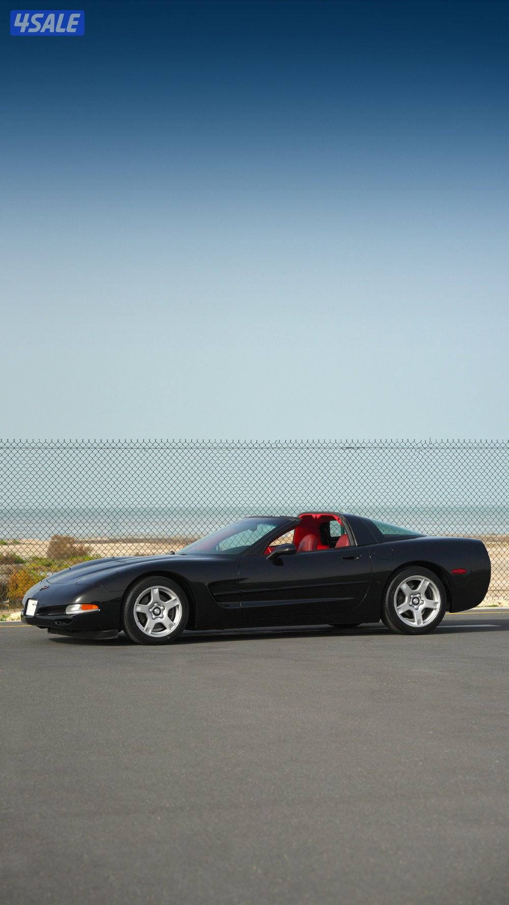 للبيع كورفيت ١٩٩٨ ماشي ١،٨٠٠ كيلو فقط3