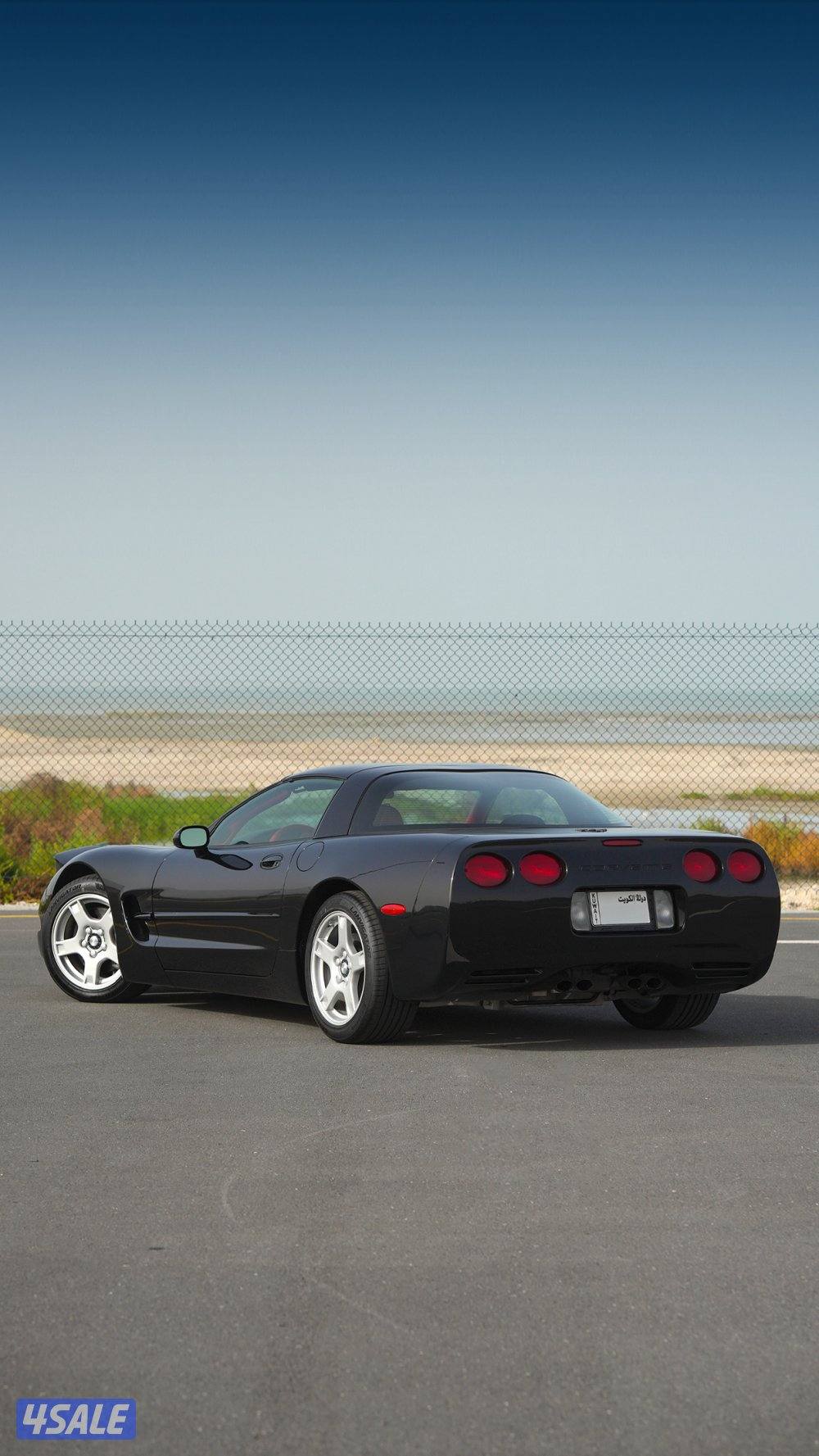 للبيع كورفيت ١٩٩٨ ماشي ١،٨٠٠ كيلو فقط4